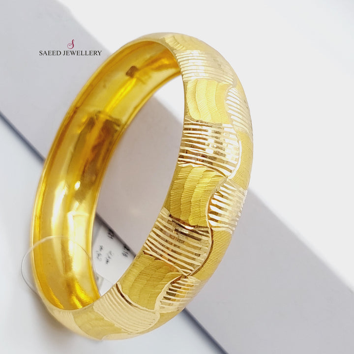 21K Bold Bangle Made of 21K Yellow Gold by Saeed Jewelry-سحبة-كنتور-عريض-1