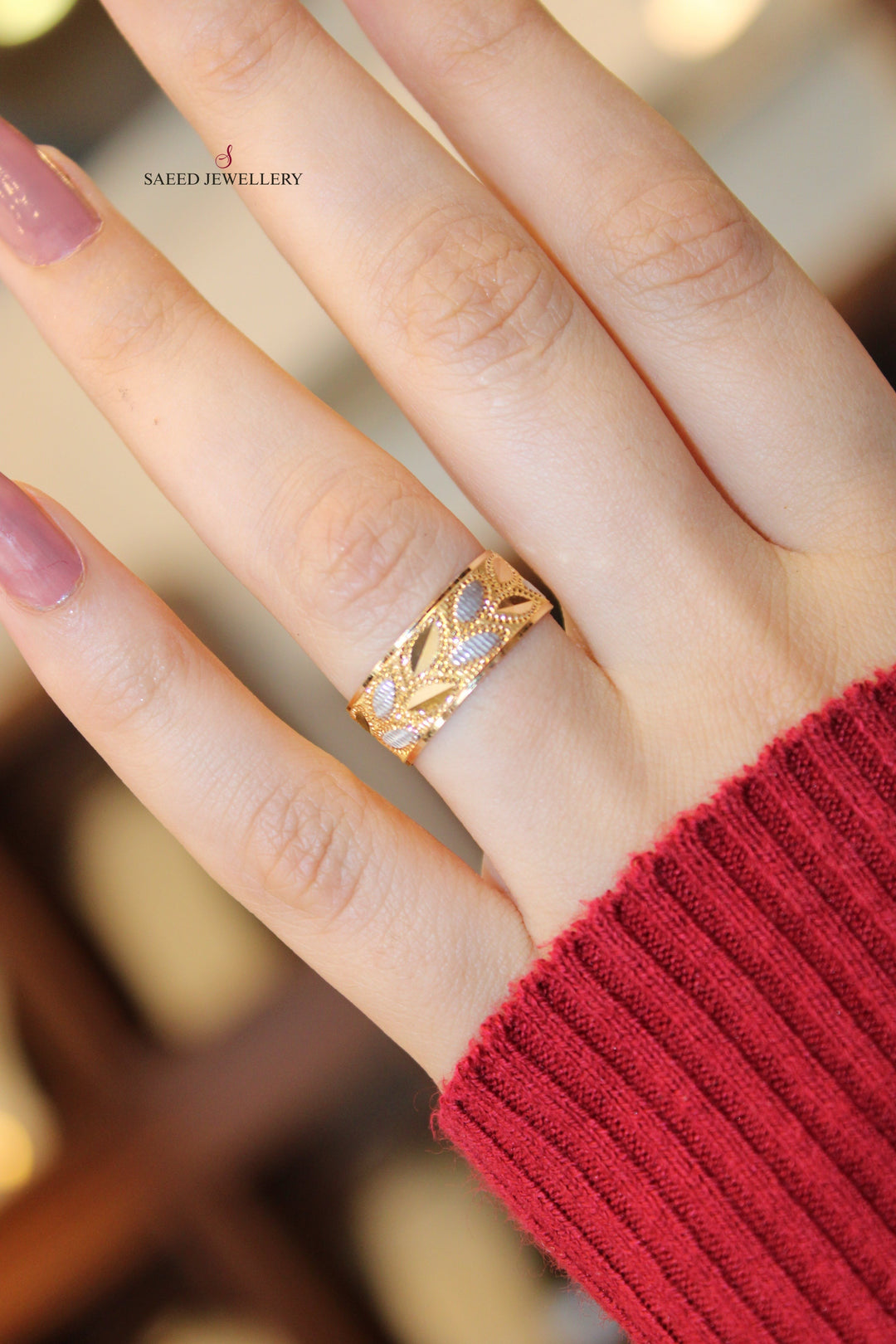 21K CNC Wedding Ring Made of 21K Yellow Gold by Saeed Jewelry-ذبله-cnc-ورق-الشجر-ملون