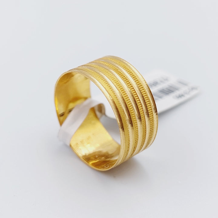 21K Engraved Wedding Ring Made of 21K Yellow Gold by Saeed Jewelry-ذبلة-مخطط