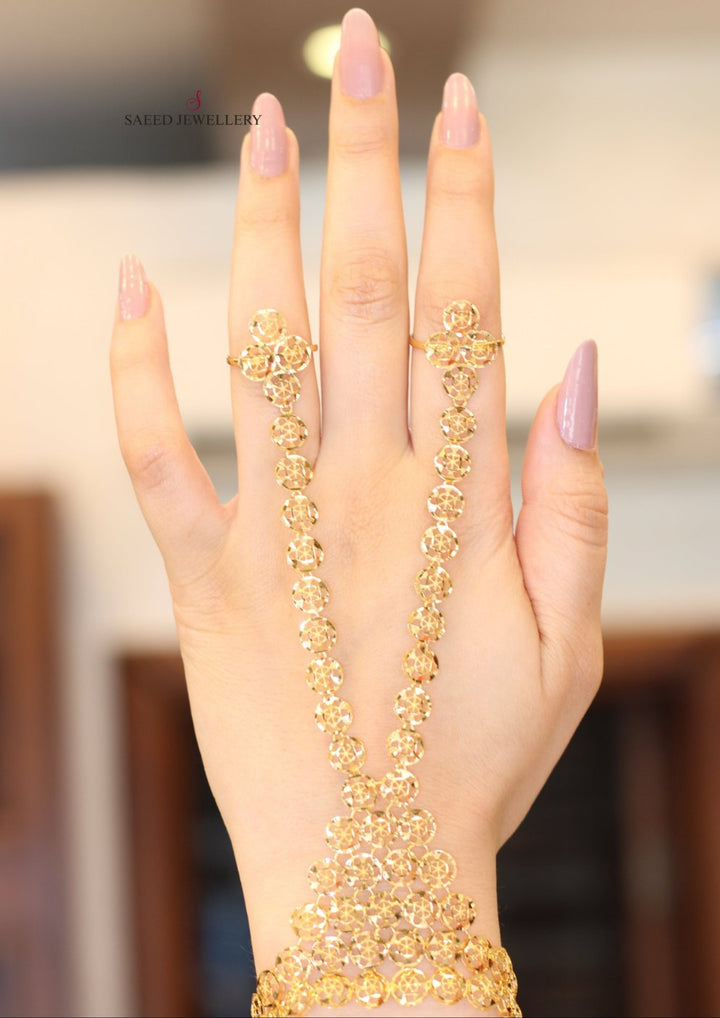 21K Kuwaity Hand Bracelet Made of 21K Yellow Gold by Saeed Jewelry-كف-خاتمين-كويتي