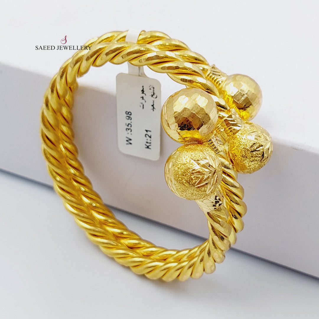 21K Twisted Bracelet Made of 21K Yellow Gold by Saeed Jewelry-اسوارة-انجاصه-1