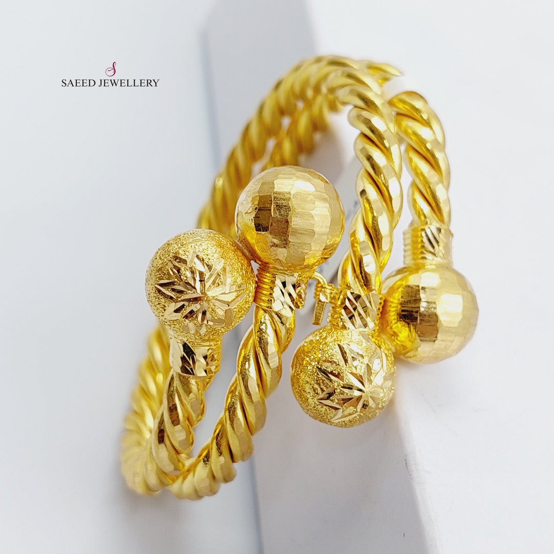 21K Twisted Bracelet Made of 21K Yellow Gold by Saeed Jewelry-اسوارة-انجاصه-1