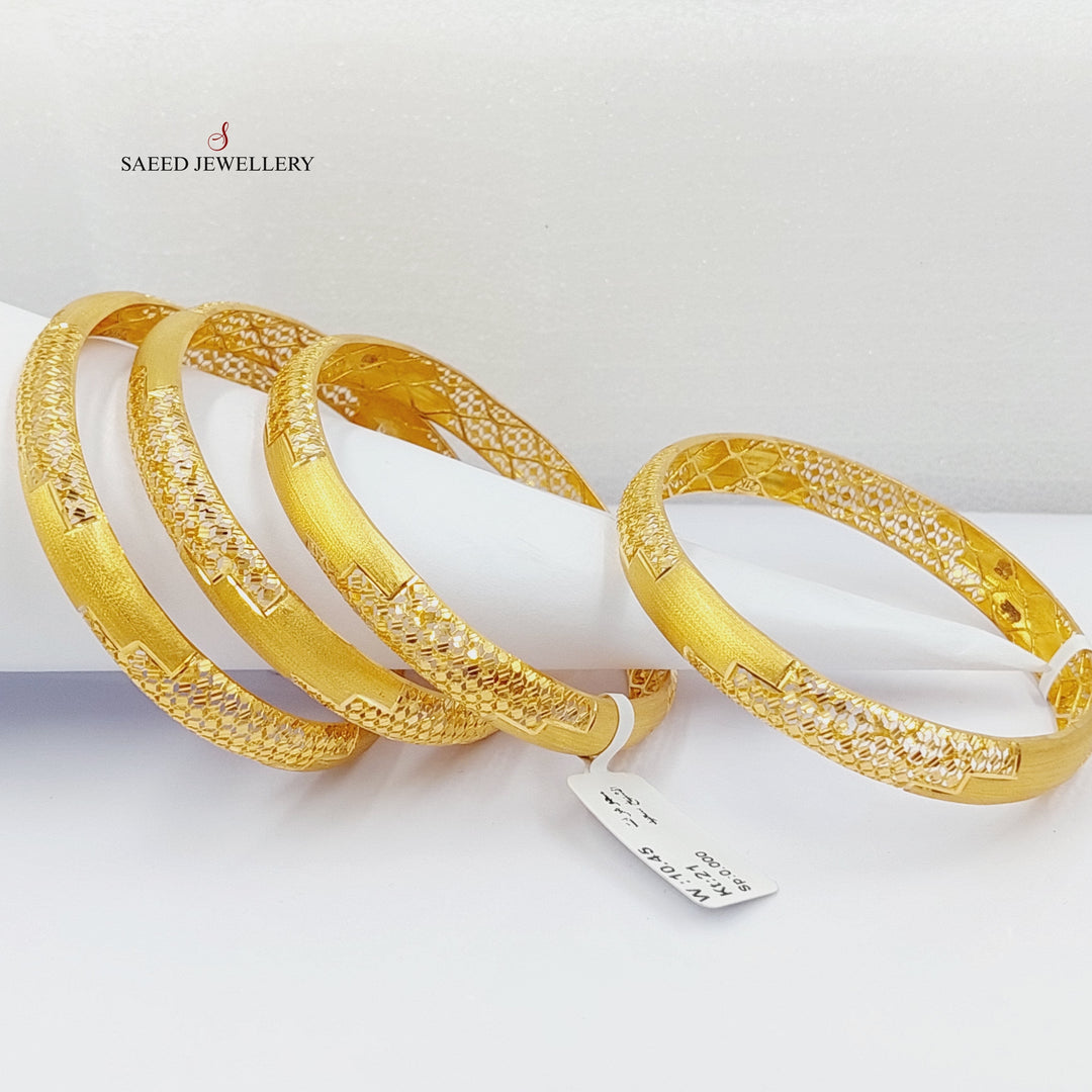 Engraved Kuwaiti Bangle Made Of 21K Yellow Gold by Saeed Jewelry-28036