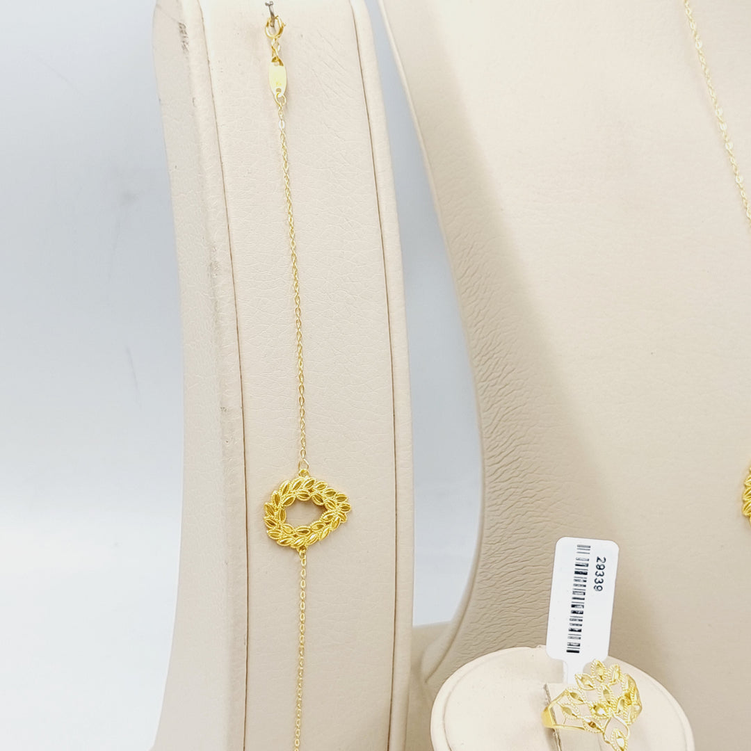   Leaf Set  Made Of 18K Yellow Gold Ring Size: <strong> 18 JP/CN | 9 US/CA</strong><br>Bracelet Length: <strong> 19cm</strong><br><br> by Saeed Jewelry-29339
