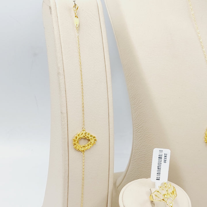   Leaf Set  Made Of 18K Yellow Gold Ring Size: <strong> 18 JP/CN | 9 US/CA</strong><br>Bracelet Length: <strong> 19cm</strong><br><br> by Saeed Jewelry-29339